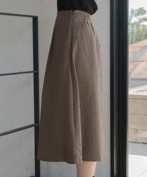 ふくれジャガードタックフレアスカート