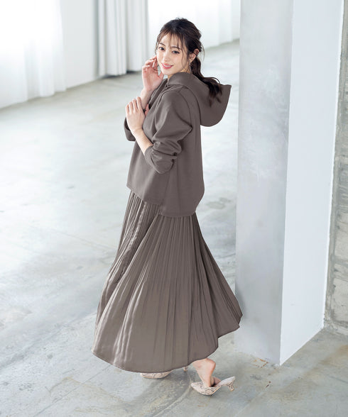 【安田美沙子さん着用】ヴィンテージサテンプリーツスカート