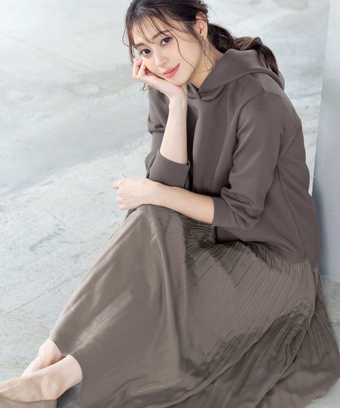 【安田美沙子さん着用】ヴィンテージサテンプリーツスカート