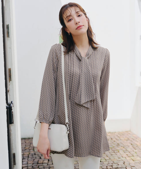 ボウタイチュニック