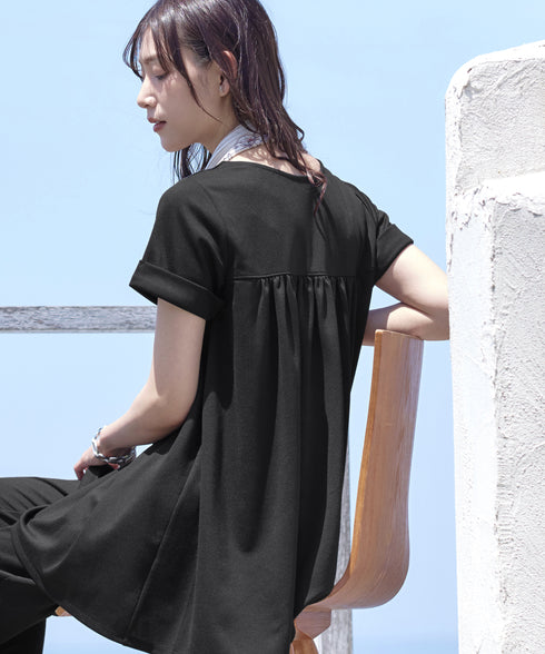 【UVカット・吸水速乾】 “きれい見え” バックフレアチュニック