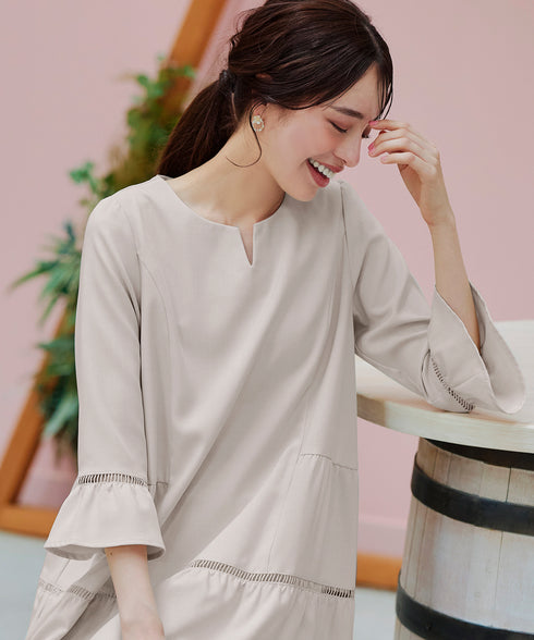 はしごレースフレアスリーブチュニックブラウス