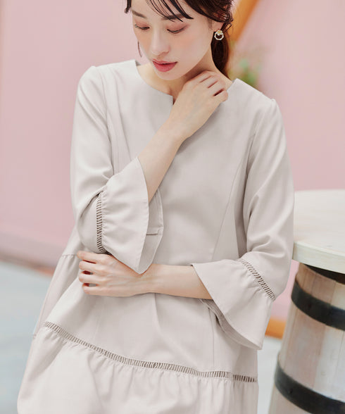 はしごレースフレアスリーブチュニックブラウス