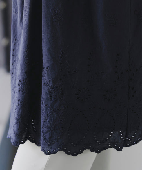 パンチングレースピンタックチュニックブラウス