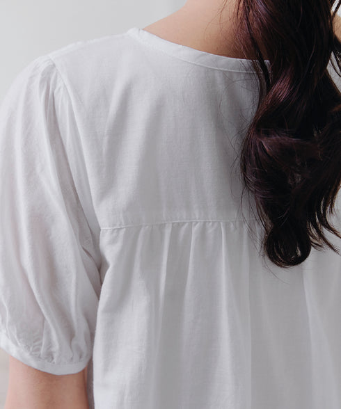 パンチングレースピンタックチュニックブラウス