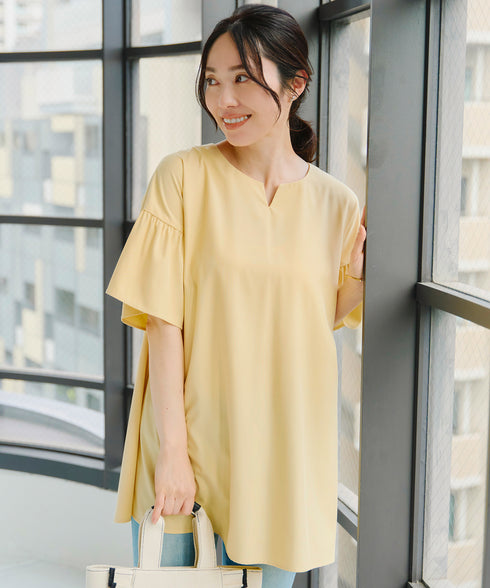 【アウトレット】キーネックフレア袖チュニックブラウス