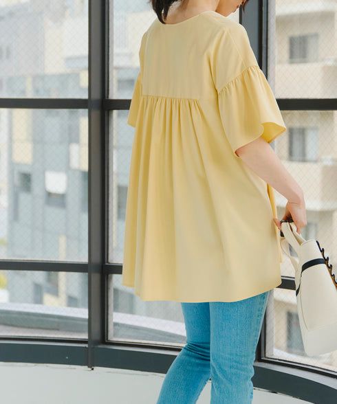 【アウトレット】キーネックフレア袖チュニックブラウス