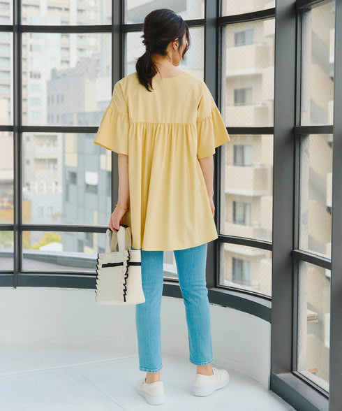 【アウトレット】キーネックフレア袖チュニックブラウス