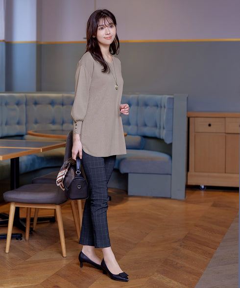 【アウトレット】Vネックラウンドヘムニットチュニック