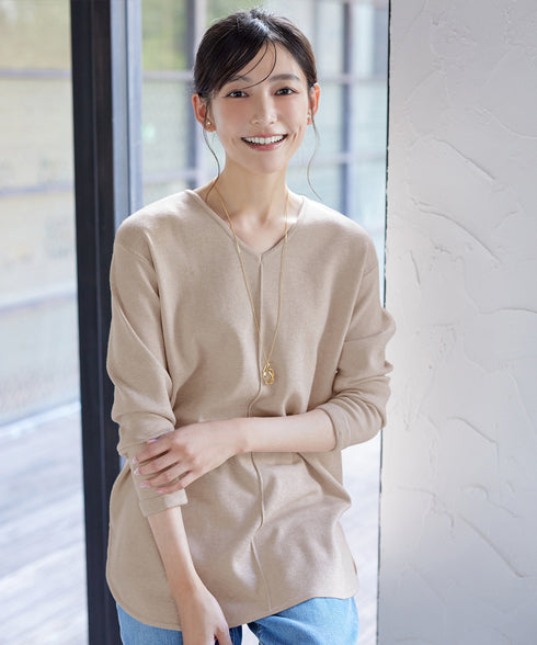 【安田美沙子さん着用】シンプルできれいシルエット、ラウンドヘムニットチュニック