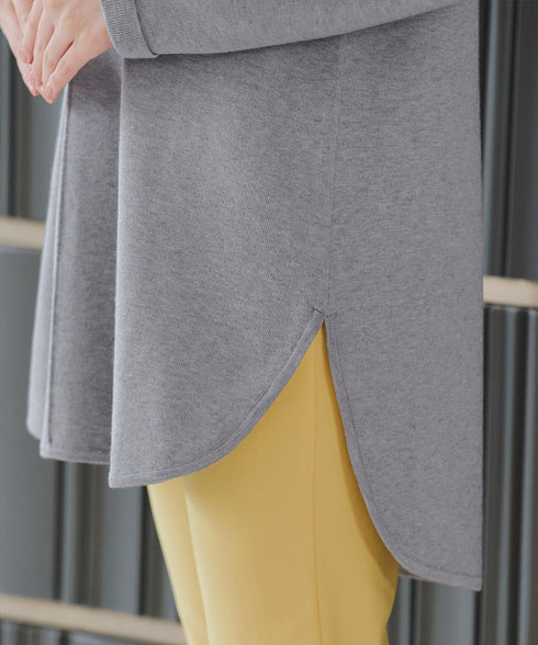 【安田美沙子さん着用】シンプルできれいシルエット、ラウンドヘムニットチュニック