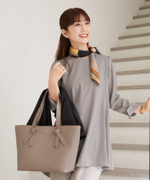 【小倉優子さん着用・選べる袖TYPE】バックフレアチュニックブラウス