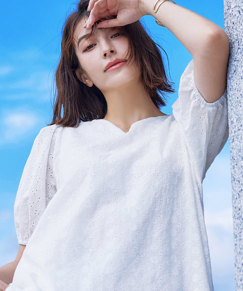 【2TYPE/総レース・袖レース】パンチングレースパフスリーブチュニックブラウス