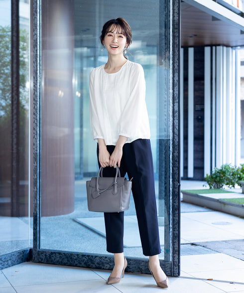 ピンタックレースブラウス