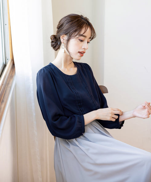 ピンタックレースブラウス