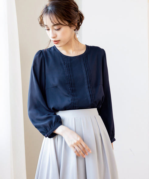 ピンタックレースブラウス