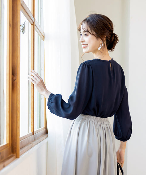 ピンタックレースブラウス