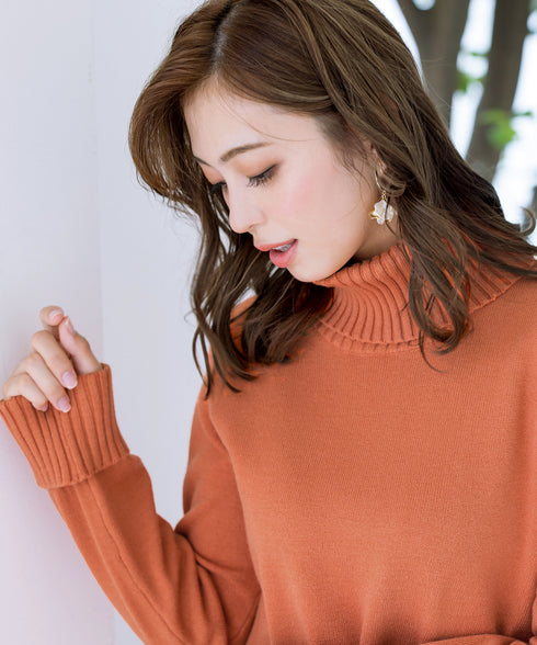 もっちり柔らかいリブタートルプルオーバーニット