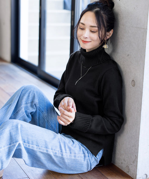 もっちり柔らかいリブタートルプルオーバーニット