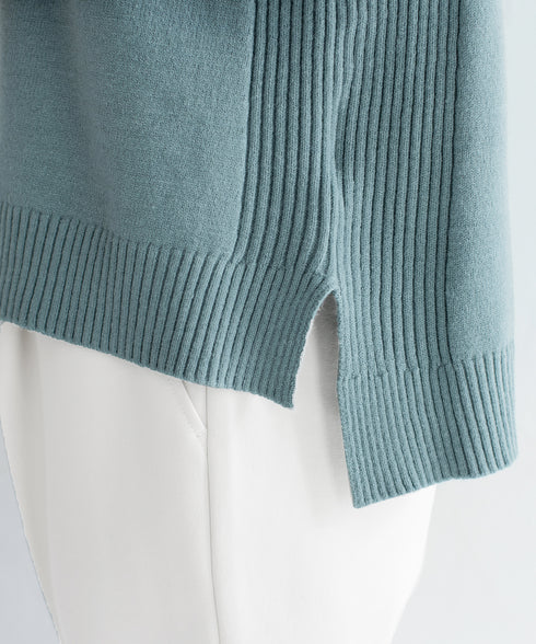 もっちり柔らかいリブタートルプルオーバーニット