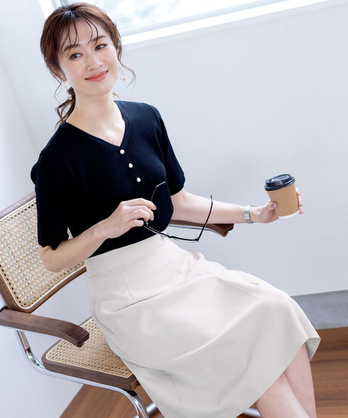 【アウトレット】Vネックボタンニットトップス