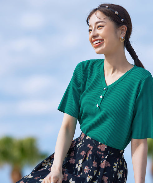 【アウトレット】Vネックボタンニットトップス