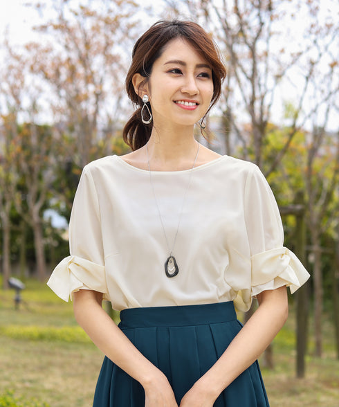 【安田美沙子さん着用 / 日本製】ストレスフリーの着け心地の変形マーブルモチーフネックレス