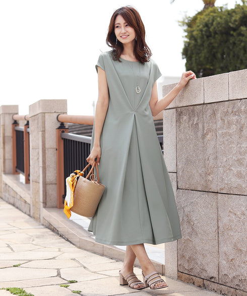 【安田美沙子さん着用 / 日本製】ストレスフリーの着け心地の変形マーブルモチーフネックレス