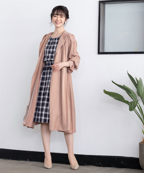 【アウトレット】女性らしさ引き立つ、リボン袖ギャザーワンピース