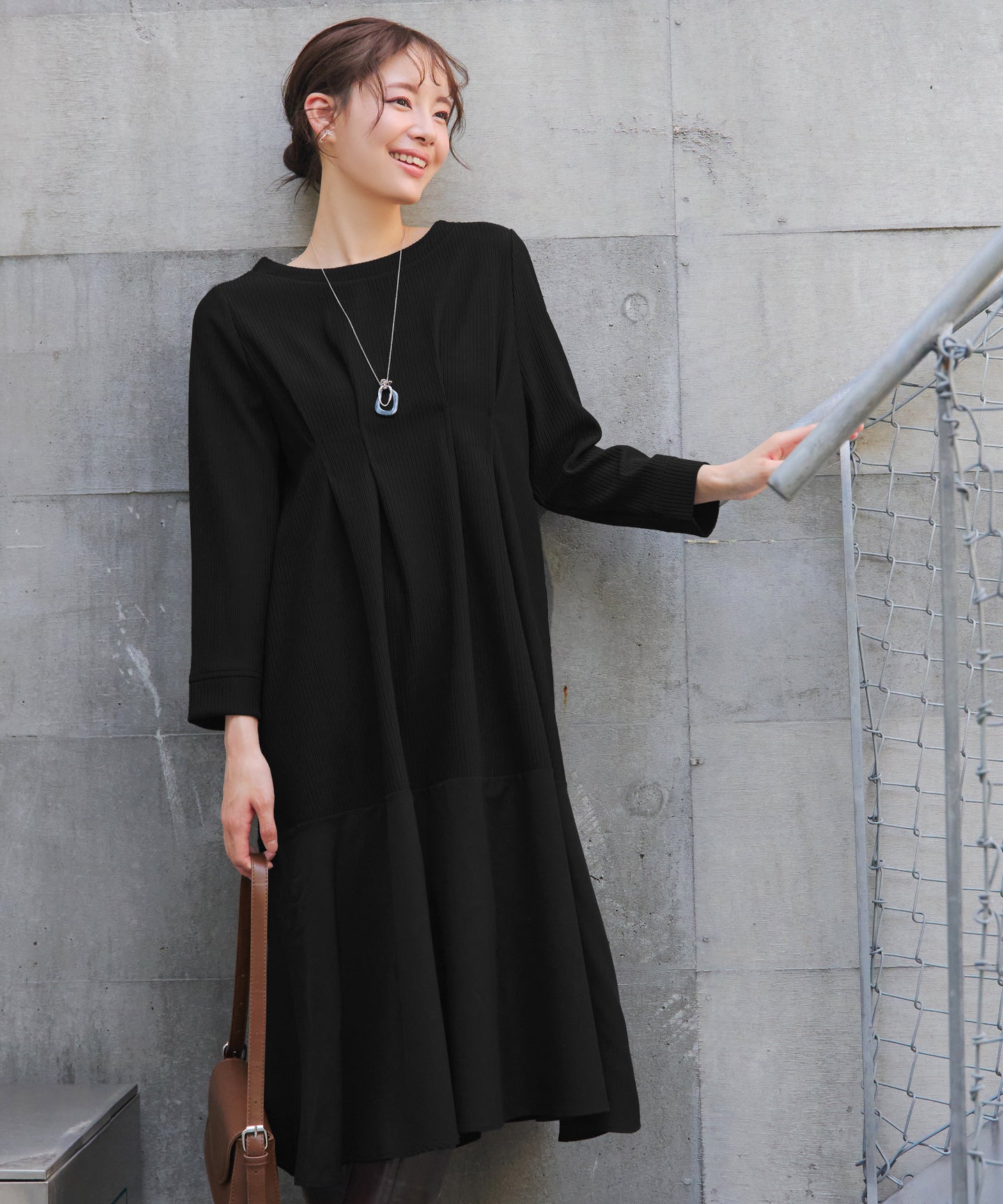 AEWENMATOPH 定価2.7万 リブコンビワンピース ブラック 36 クリアランスセール】リップルコンビワンピース – Tiaclasse